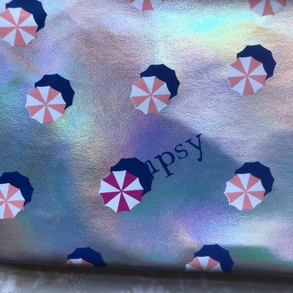 Ipsy July 2016 Silver Iridescent Blue Beach Umbrella Zipper Make-Up Cosmetic Bag - Picture 2 of 6